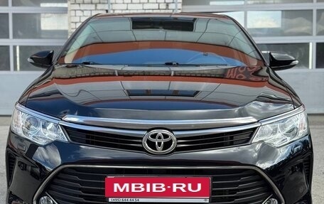 Toyota Camry, 2017 год, 2 320 000 рублей, 4 фотография