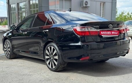 Toyota Camry, 2017 год, 2 320 000 рублей, 7 фотография