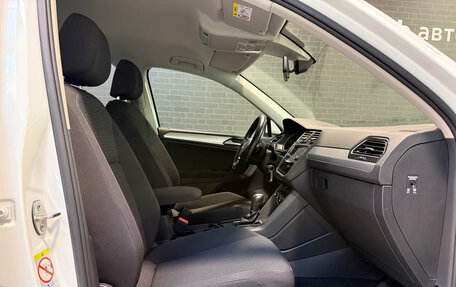 Volkswagen Tiguan II, 2020 год, 2 400 000 рублей, 9 фотография