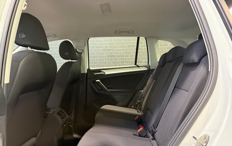 Volkswagen Tiguan II, 2020 год, 2 400 000 рублей, 11 фотография