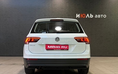 Volkswagen Tiguan II, 2020 год, 2 400 000 рублей, 5 фотография