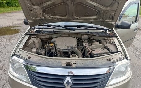 Renault Logan I, 2011 год, 500 000 рублей, 5 фотография