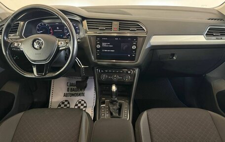Volkswagen Tiguan II, 2017 год, 1 895 000 рублей, 13 фотография