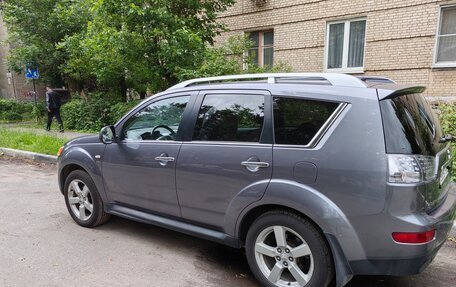 Mitsubishi Outlander III рестайлинг 3, 2008 год, 1 300 000 рублей, 5 фотография