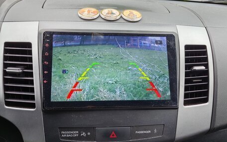 Mitsubishi Outlander III рестайлинг 3, 2008 год, 1 300 000 рублей, 7 фотография
