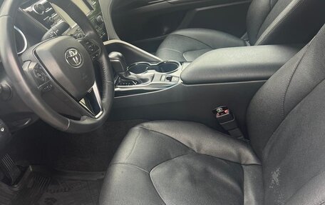 Toyota Camry, 2020 год, 2 670 000 рублей, 9 фотография