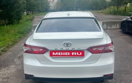 Toyota Camry, 2020 год, 2 670 000 рублей, 8 фотография