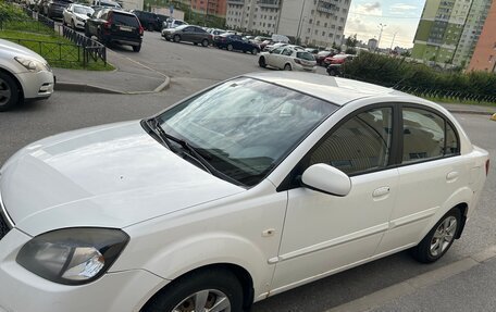 KIA Rio II, 2011 год, 650 000 рублей, 3 фотография