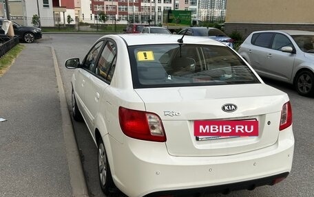 KIA Rio II, 2011 год, 650 000 рублей, 5 фотография