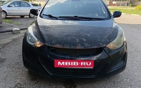 Hyundai Elantra V, 2014 год, 900 000 рублей, 3 фотография