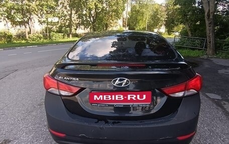 Hyundai Elantra V, 2014 год, 900 000 рублей, 4 фотография
