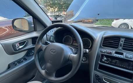 Hyundai Santa Fe III рестайлинг, 2005 год, 680 000 рублей, 10 фотография