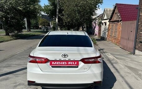 Toyota Camry, 2021 год, 2 800 000 рублей, 7 фотография