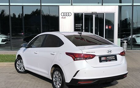 Hyundai Solaris II рестайлинг, 2021 год, 1 630 000 рублей, 7 фотография