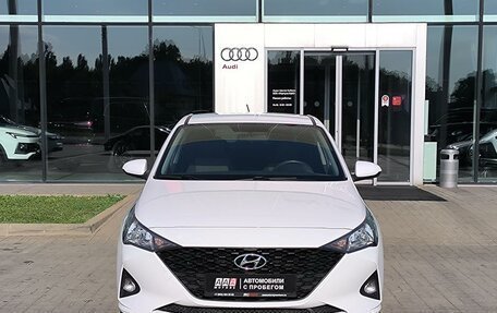Hyundai Solaris II рестайлинг, 2021 год, 1 630 000 рублей, 2 фотография