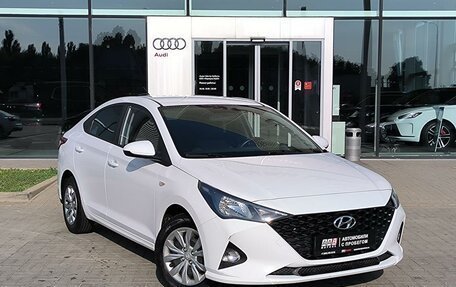Hyundai Solaris II рестайлинг, 2021 год, 1 630 000 рублей, 3 фотография