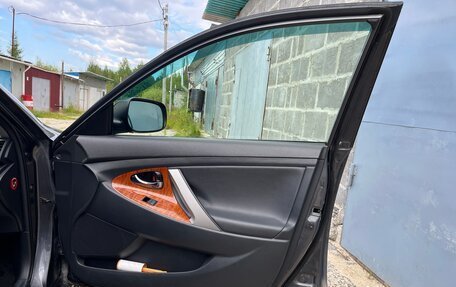 Toyota Camry, 2007 год, 1 350 000 рублей, 14 фотография