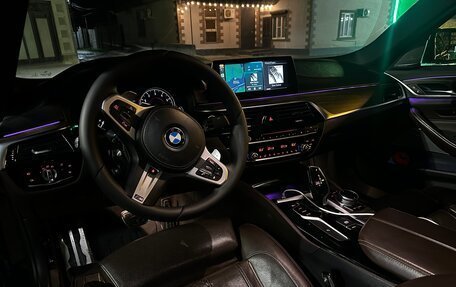BMW 5 серия, 2018 год, 4 300 000 рублей, 5 фотография
