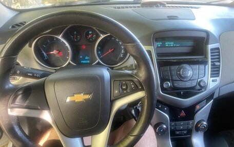 Chevrolet Cruze II, 2013 год, 990 000 рублей, 10 фотография