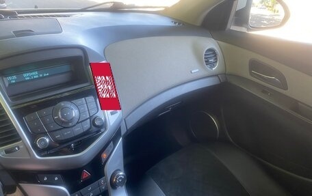 Chevrolet Cruze II, 2013 год, 990 000 рублей, 9 фотография