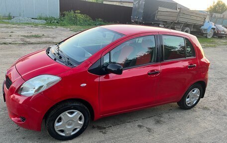 Toyota Yaris III рестайлинг, 2008 год, 500 000 рублей, 3 фотография