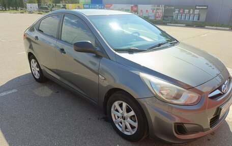 Hyundai Solaris II рестайлинг, 2011 год, 650 000 рублей, 9 фотография