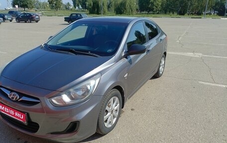 Hyundai Solaris II рестайлинг, 2011 год, 650 000 рублей, 10 фотография