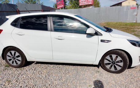 KIA Rio III рестайлинг, 2015 год, 850 000 рублей, 2 фотография