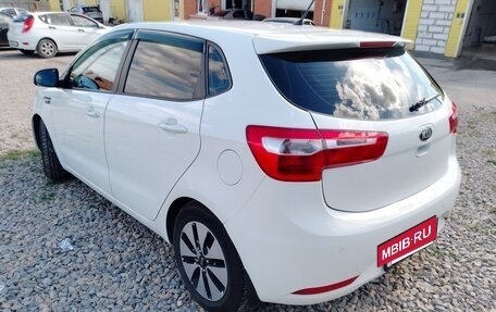 KIA Rio III рестайлинг, 2015 год, 850 000 рублей, 4 фотография