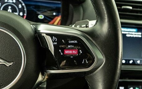 Jaguar XE I рестайлинг, 2019 год, 2 653 200 рублей, 19 фотография
