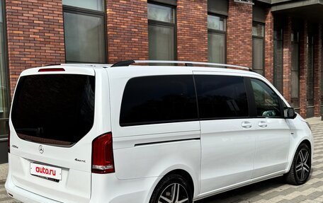 Mercedes-Benz V-Класс, 2017 год, 5 200 000 рублей, 4 фотография