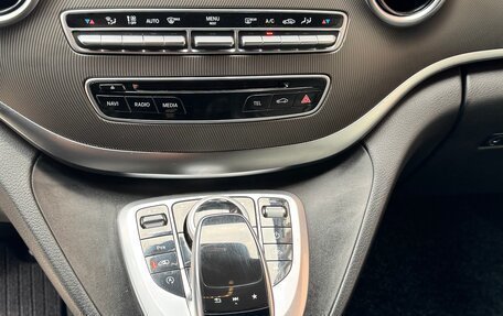Mercedes-Benz V-Класс, 2017 год, 5 200 000 рублей, 14 фотография