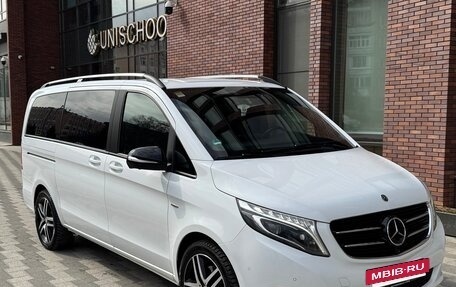 Mercedes-Benz V-Класс, 2017 год, 5 200 000 рублей, 34 фотография