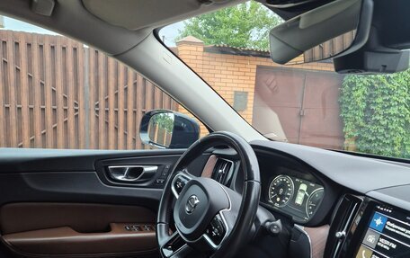 Volvo XC60 II, 2018 год, 3 200 000 рублей, 8 фотография