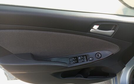 Hyundai Solaris II рестайлинг, 2011 год, 750 000 рублей, 14 фотография