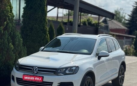 Volkswagen Touareg III, 2012 год, 2 350 000 рублей, 1 фотография