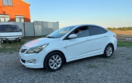 Hyundai Solaris II рестайлинг, 2016 год, 1 050 000 рублей, 2 фотография