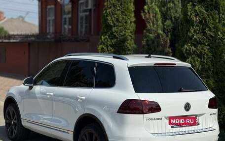 Volkswagen Touareg III, 2012 год, 2 350 000 рублей, 2 фотография