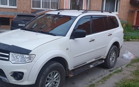 Mitsubishi Pajero Sport II рестайлинг, 2015 год, 1 550 000 рублей, 3 фотография