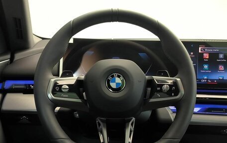 BMW 5 серия, 2025 год, 8 610 000 рублей, 14 фотография