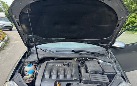 Volkswagen Jetta VI, 2010 год, 470 000 рублей, 11 фотография
