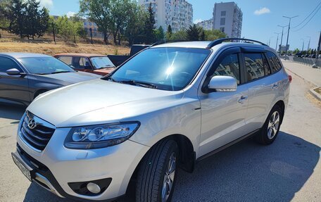 Hyundai Santa Fe III рестайлинг, 2011 год, 1 637 000 рублей, 2 фотография