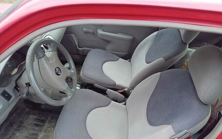 Nissan Micra II, 2001 год, 140 000 рублей, 9 фотография