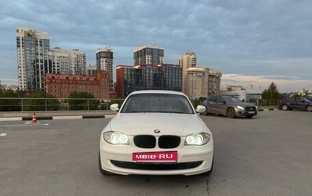 BMW 1 серия, 2010 год, 1 175 000 рублей, 8 фотография