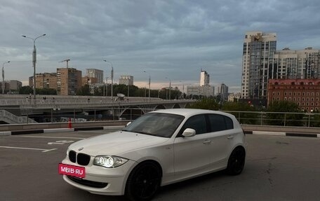 BMW 1 серия, 2010 год, 1 175 000 рублей, 2 фотография