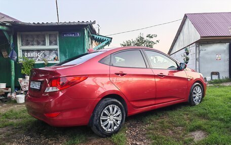 Hyundai Solaris II рестайлинг, 2011 год, 900 000 рублей, 4 фотография