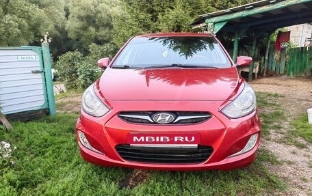 Hyundai Solaris II рестайлинг, 2011 год, 900 000 рублей, 2 фотография