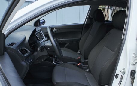 Hyundai Solaris II рестайлинг, 2021 год, 1 579 000 рублей, 13 фотография