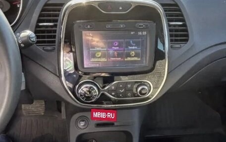 Renault Kaptur I рестайлинг, 2018 год, 2 000 000 рублей, 4 фотография
