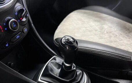 Hyundai Solaris II рестайлинг, 2016 год, 895 000 рублей, 30 фотография